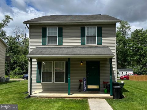 Multifamily For Sale - 345 Woodpoint Avenue<br/> HAGERSTOWN, MD 21740