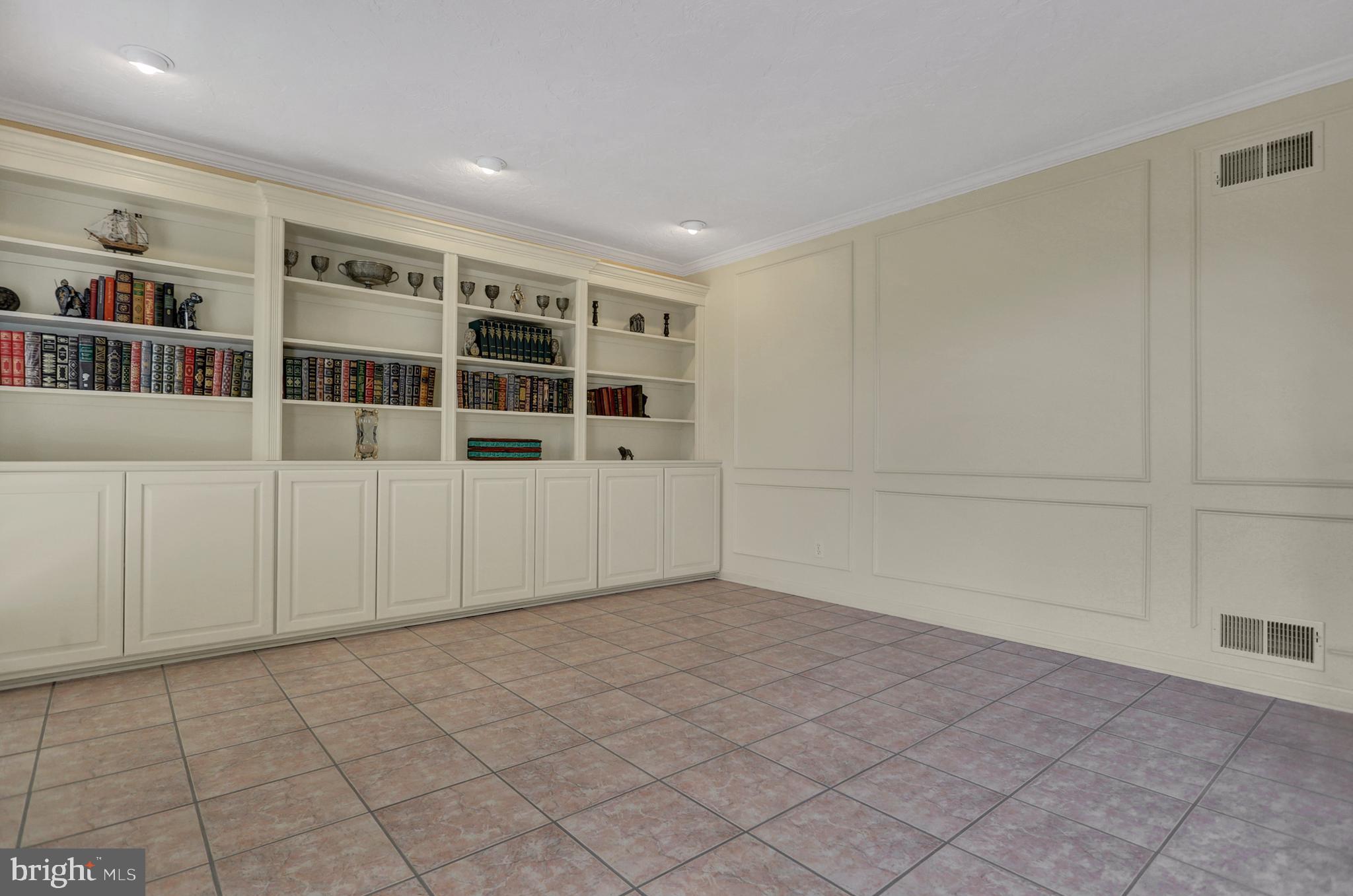 HERITAGE HILLS - Residential