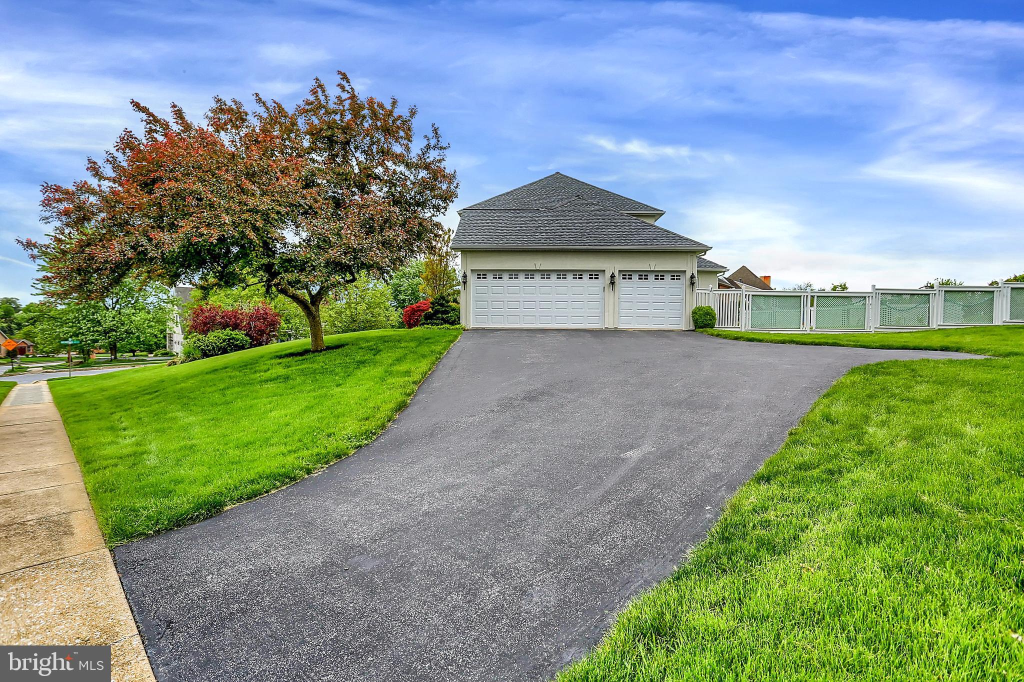 HERITAGE HILLS - Residential