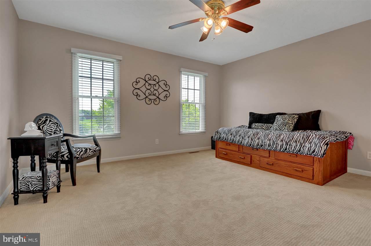HERITAGE HILLS - Residential