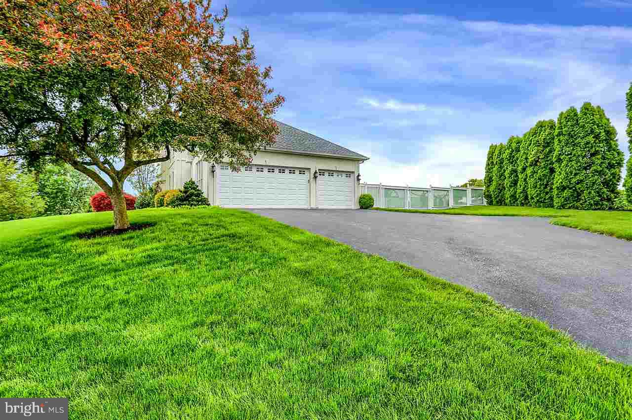 HERITAGE HILLS - Residential
