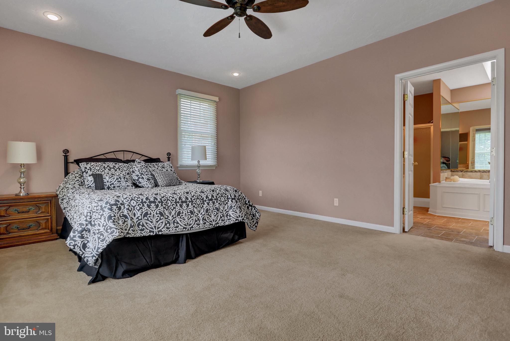 HERITAGE HILLS - Residential