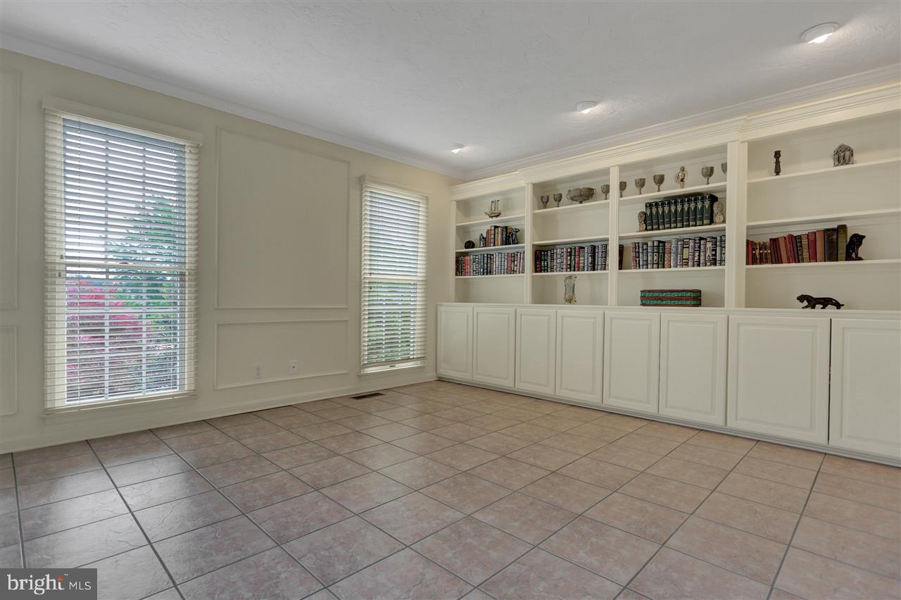 HERITAGE HILLS - Residential