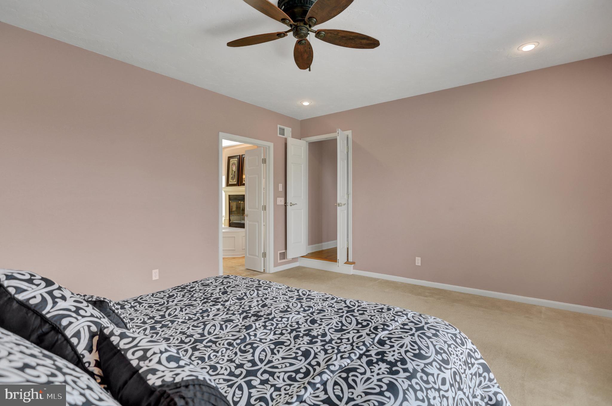 HERITAGE HILLS - Residential