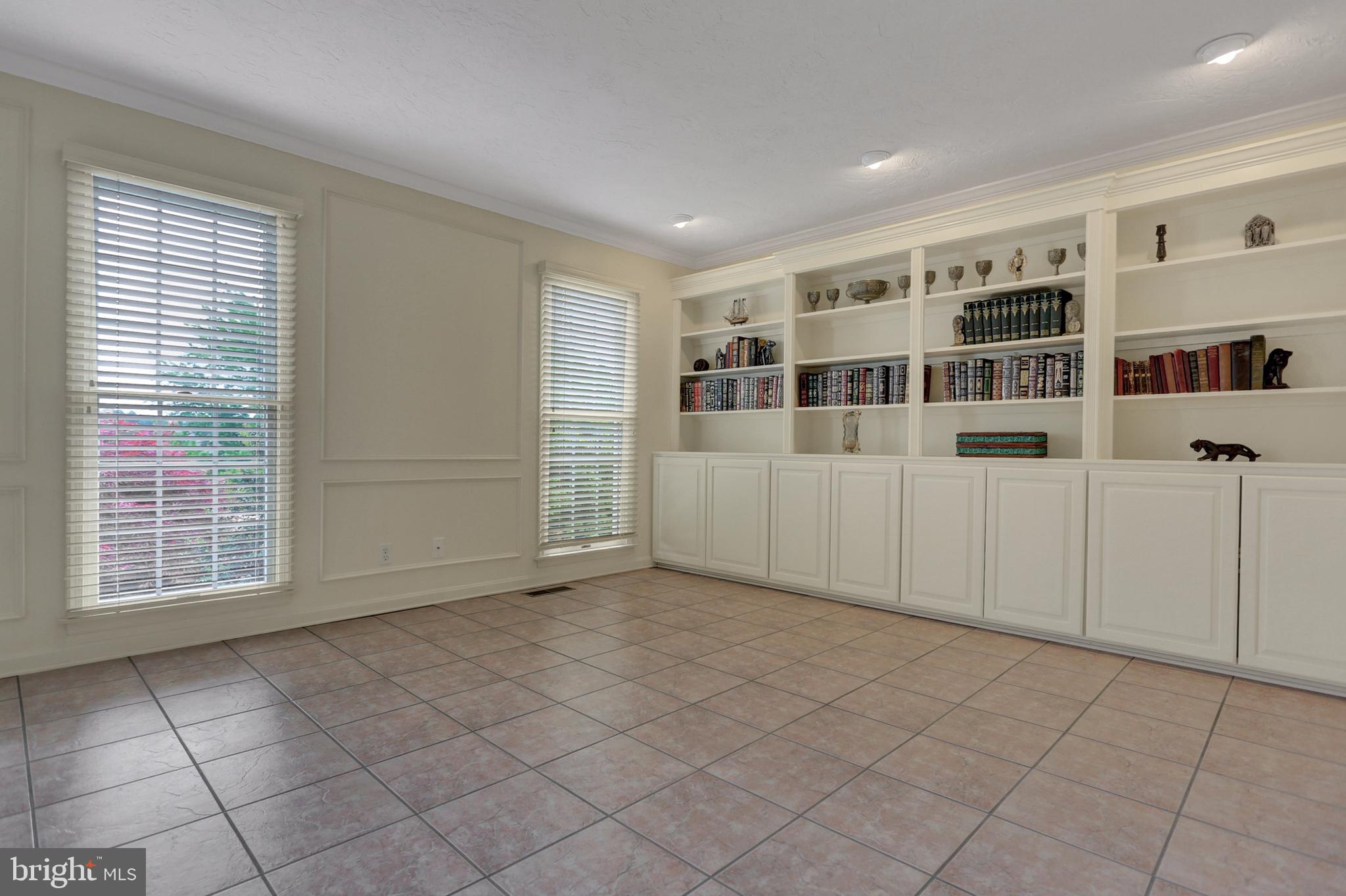 HERITAGE HILLS - Residential