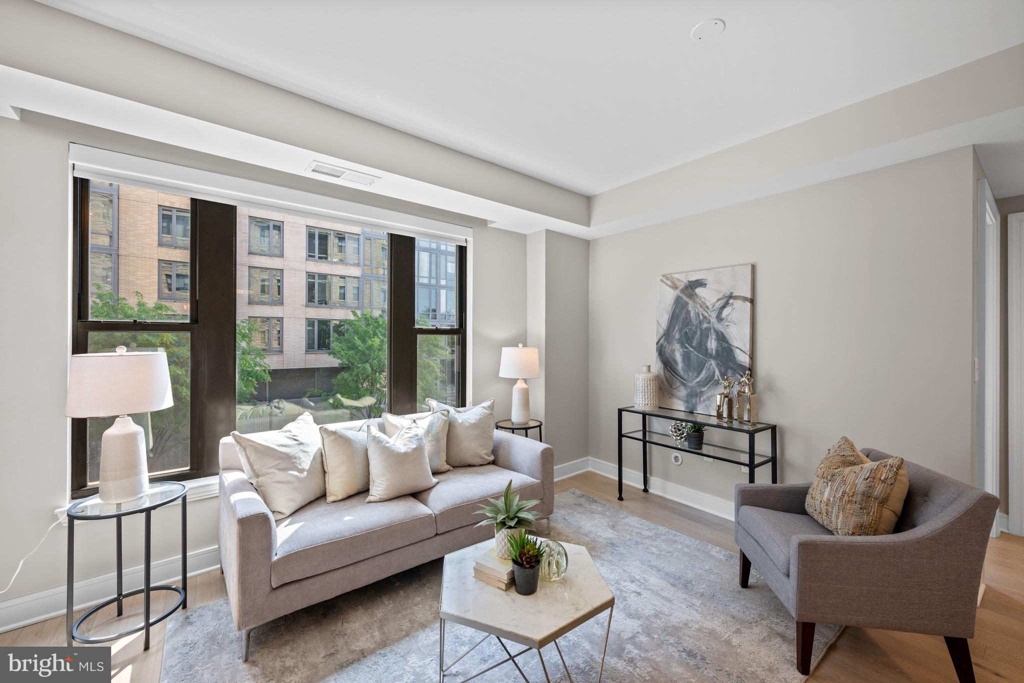 STONEHALL - Residential