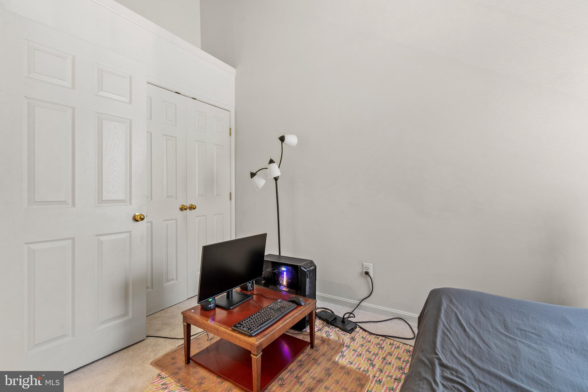 RANDOM HILLS - Residential