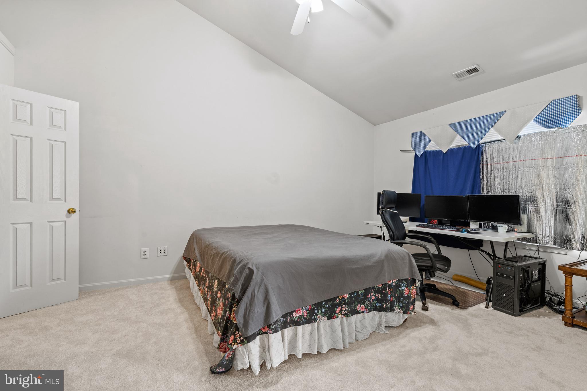 RANDOM HILLS - Residential