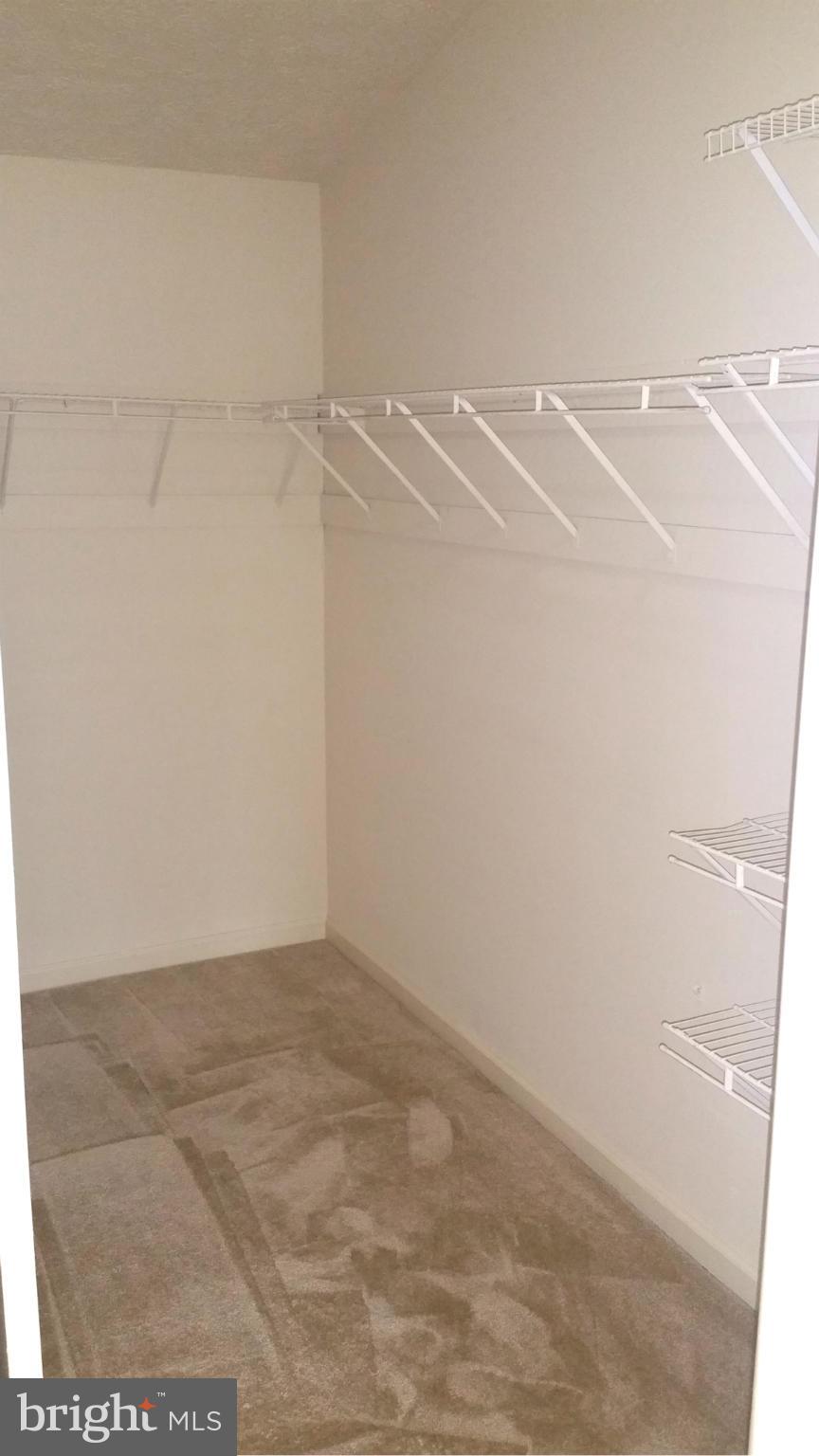 FOXFIELD - Residential Lease