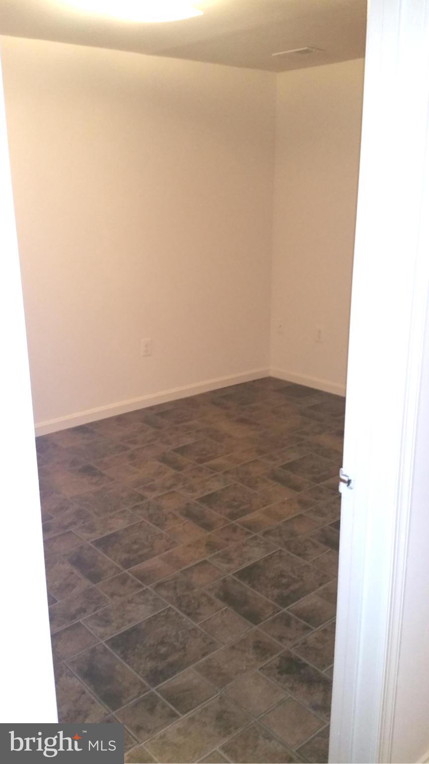 FOXFIELD - Residential Lease