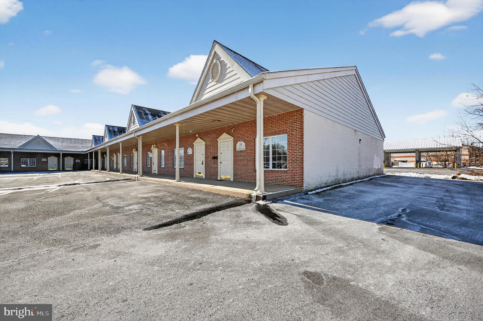 1829 NEW HOLLAND ROAD