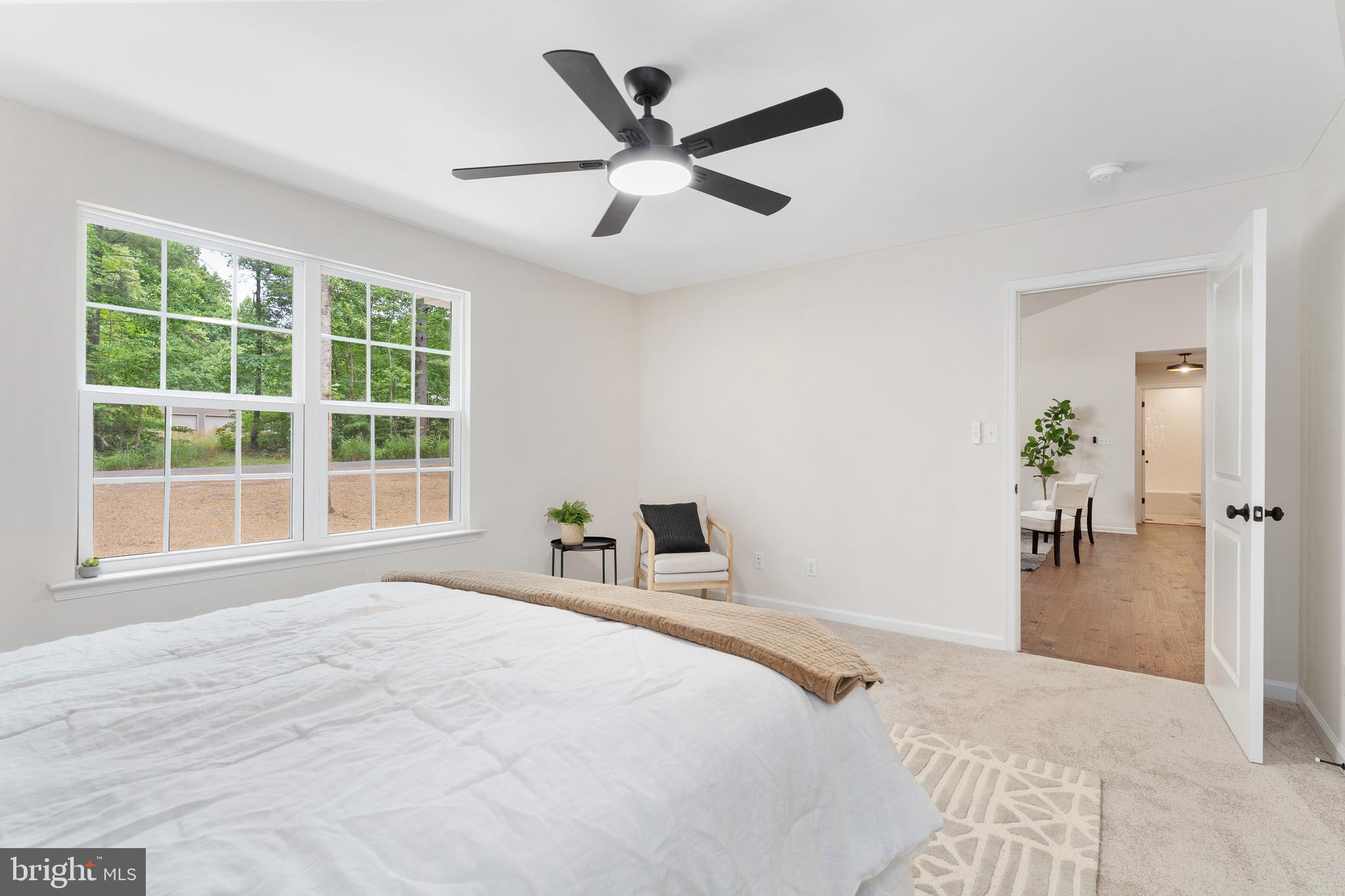 LAKE ANNA WOODS - Residential