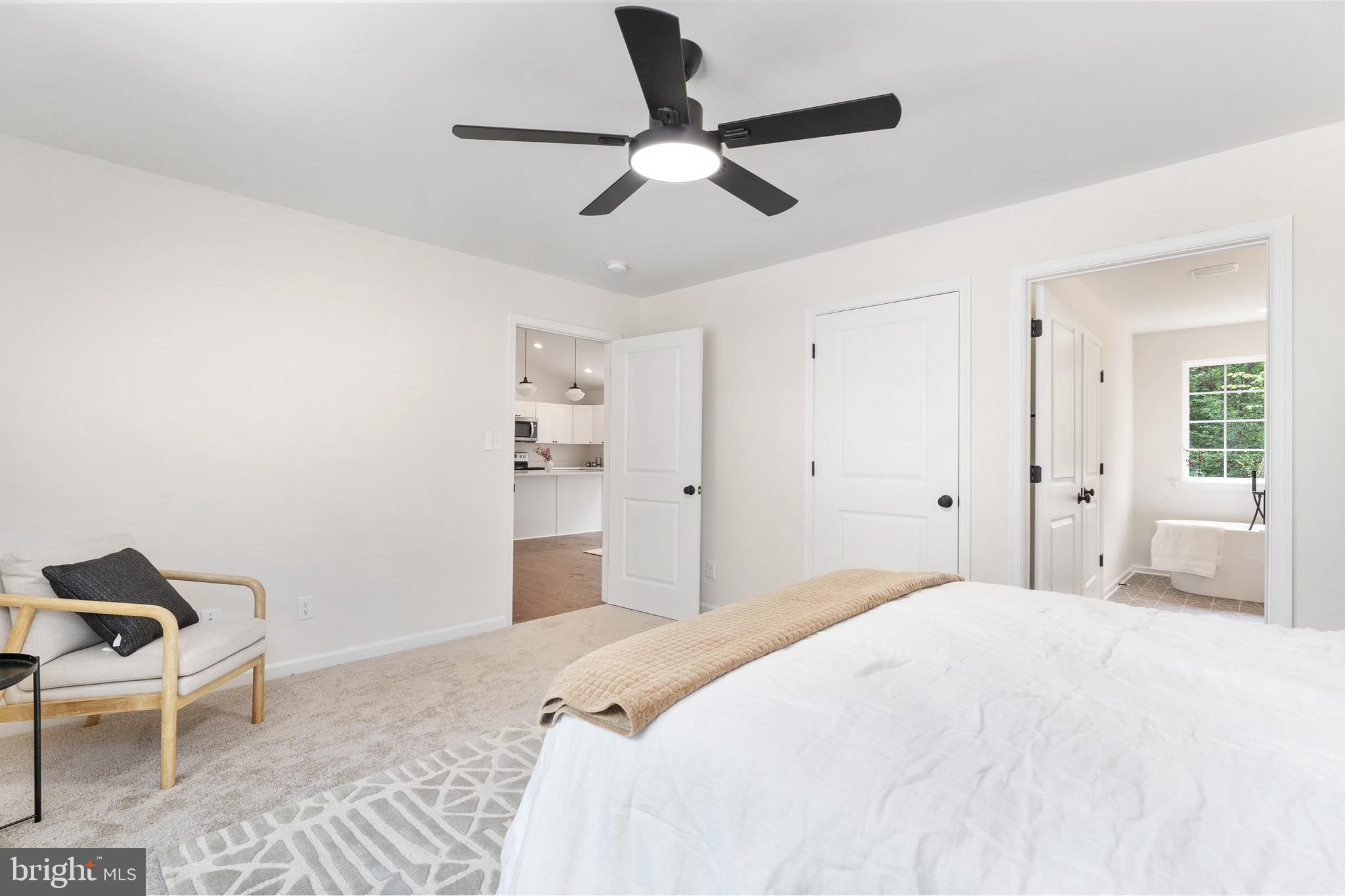 LAKE ANNA WOODS - Residential