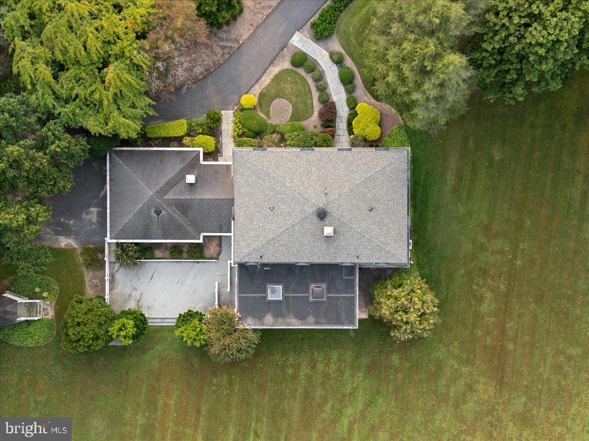 TALLY HO - Residential