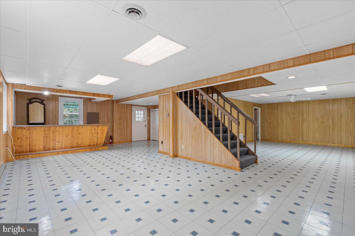 TALLY HO - Residential