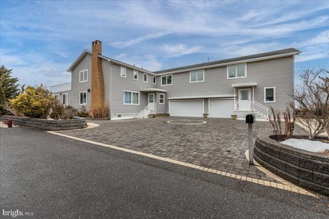27 W 45TH LONG BEACH TOWNSHIP NJ 08008
