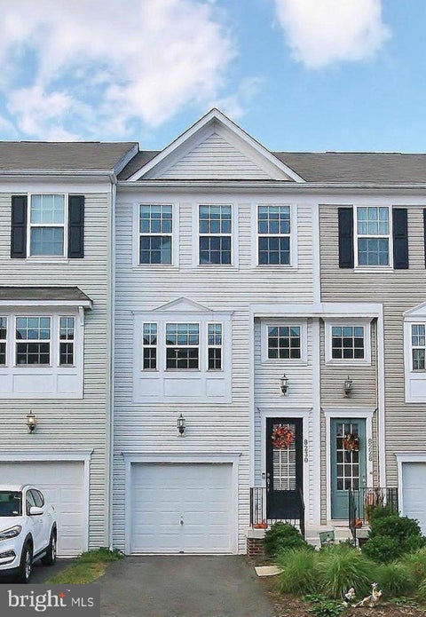 Photo of 8230 Heritage Crossing Court, MANASSAS, VA 20109 (MLS # VAPW2132720)