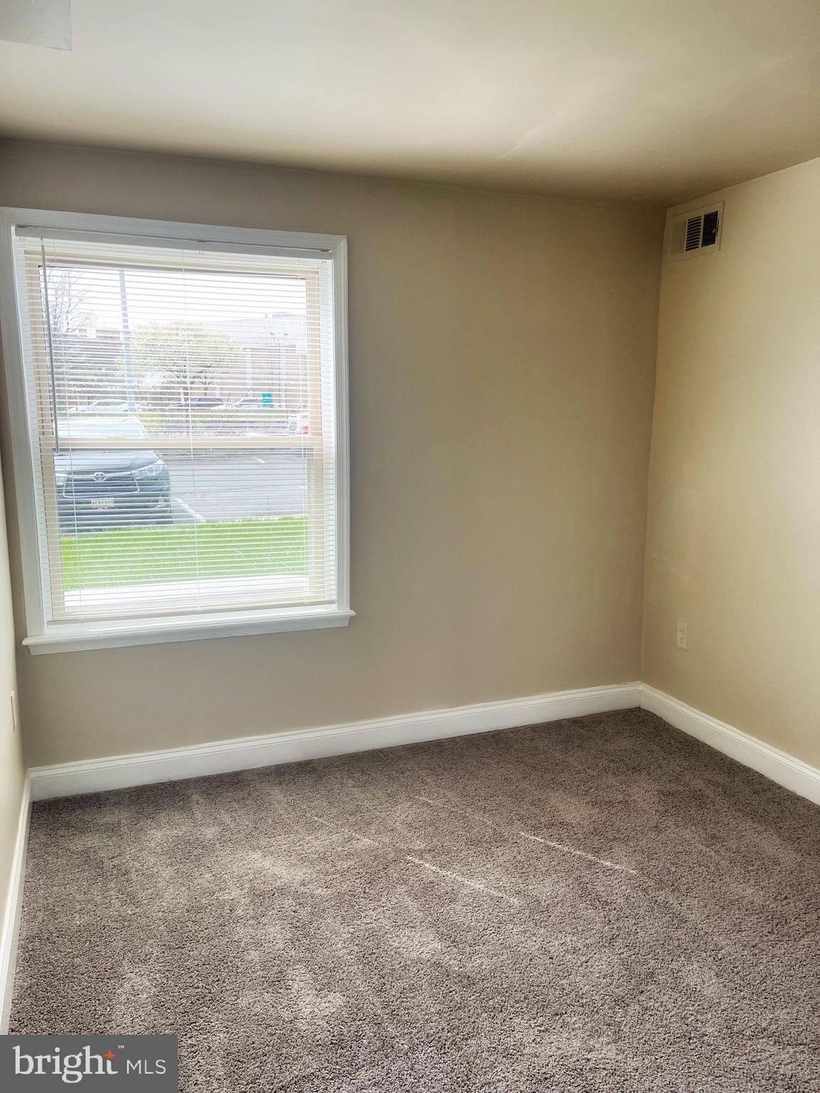 MARLOW TOWERS CONDOMINIUMS - Residential