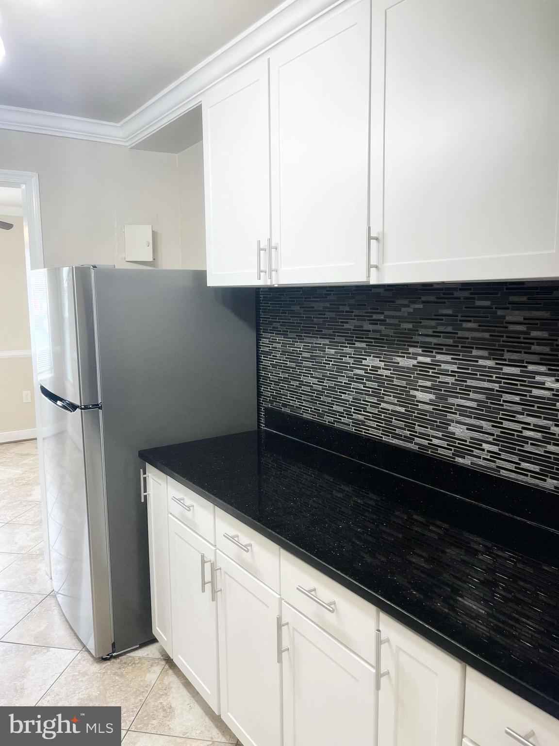 MARLOW TOWERS CONDOMINIUMS - Residential