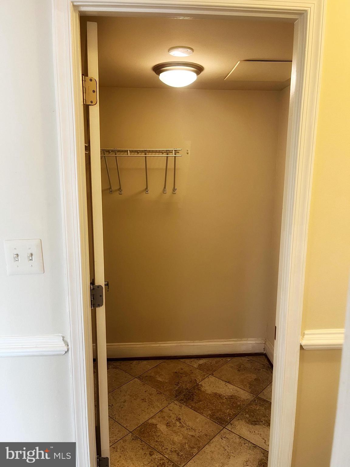 MARLOW TOWERS CONDOMINIUMS - Residential