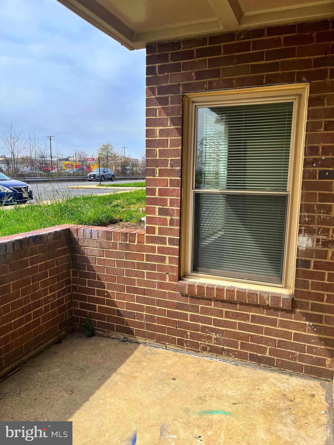 MARLOW TOWERS CONDOMINIUMS - Residential