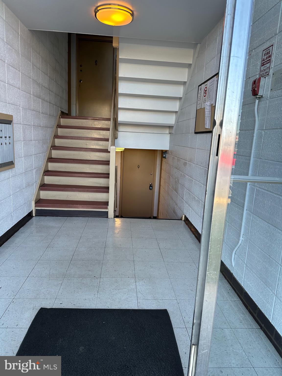 MARLOW TOWERS CONDOMINIUMS - Residential