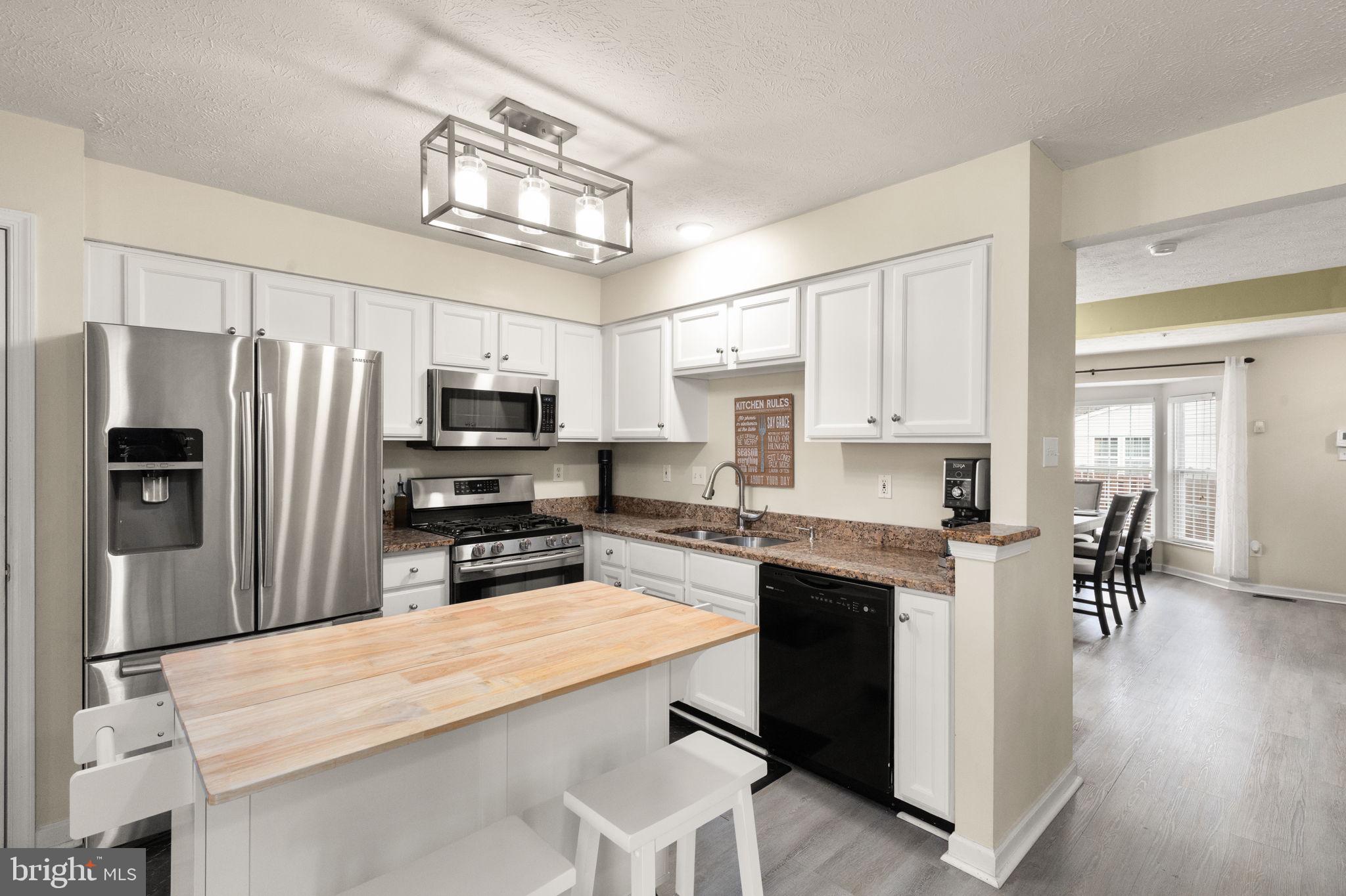 CASTLE STONE AT WHITE MARSH - Residential