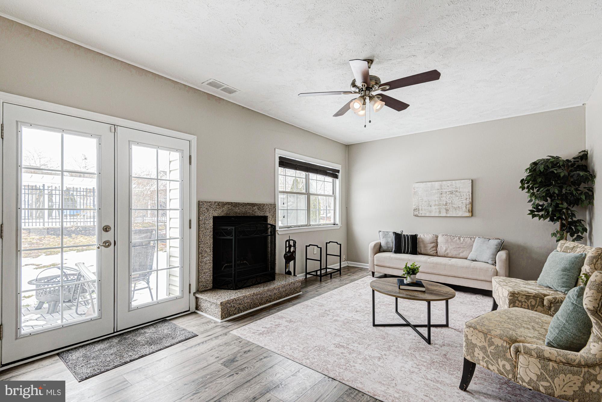 FOX RUN - Residential