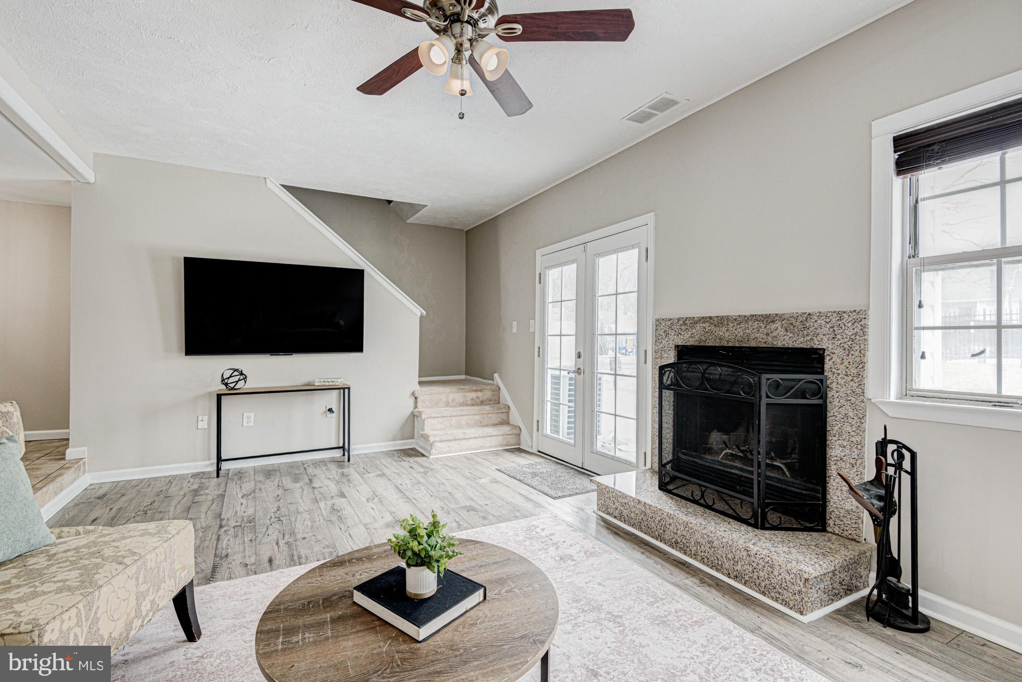 FOX RUN - Residential