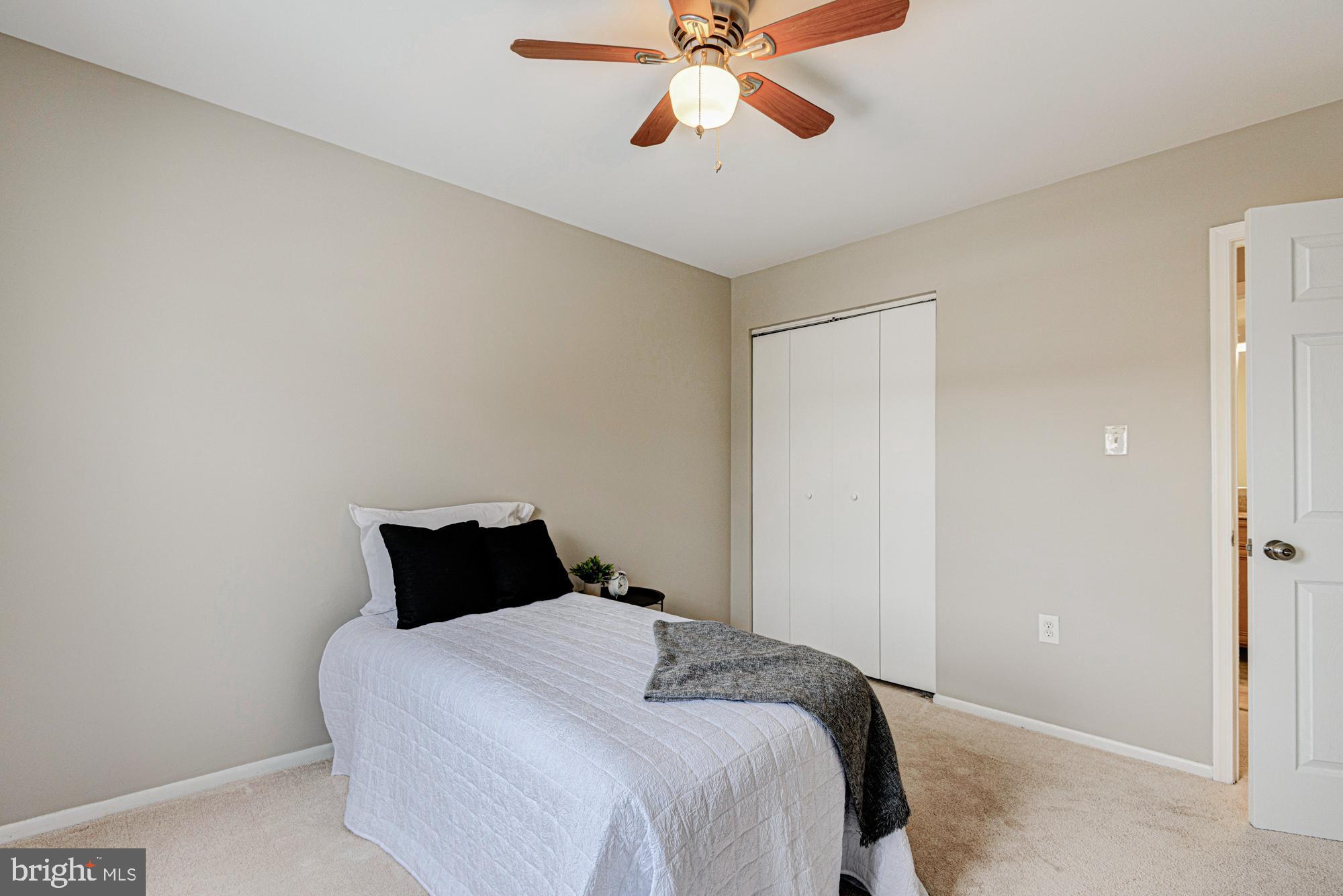 FOX RUN - Residential