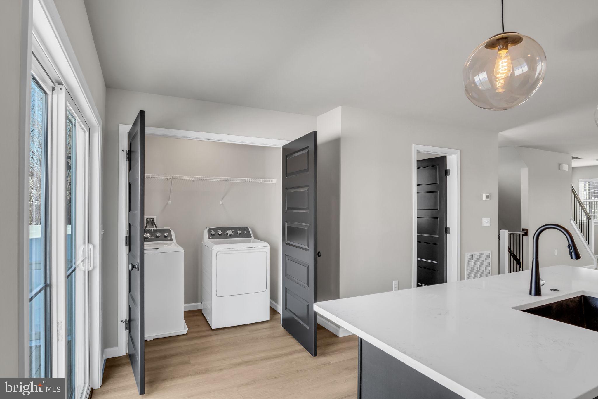 CREEK TERRACE - Residential