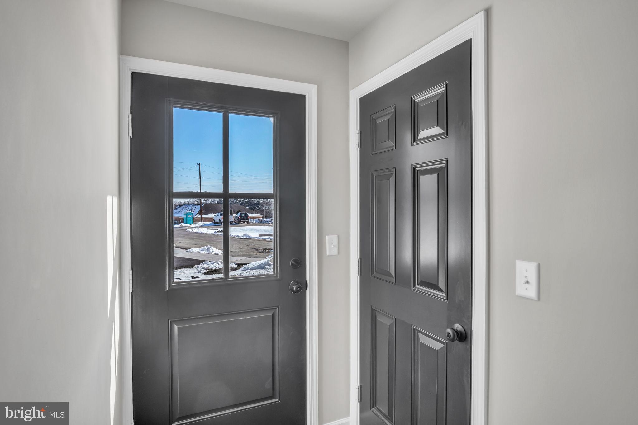 16 MORGAN CIRCLE 007-02