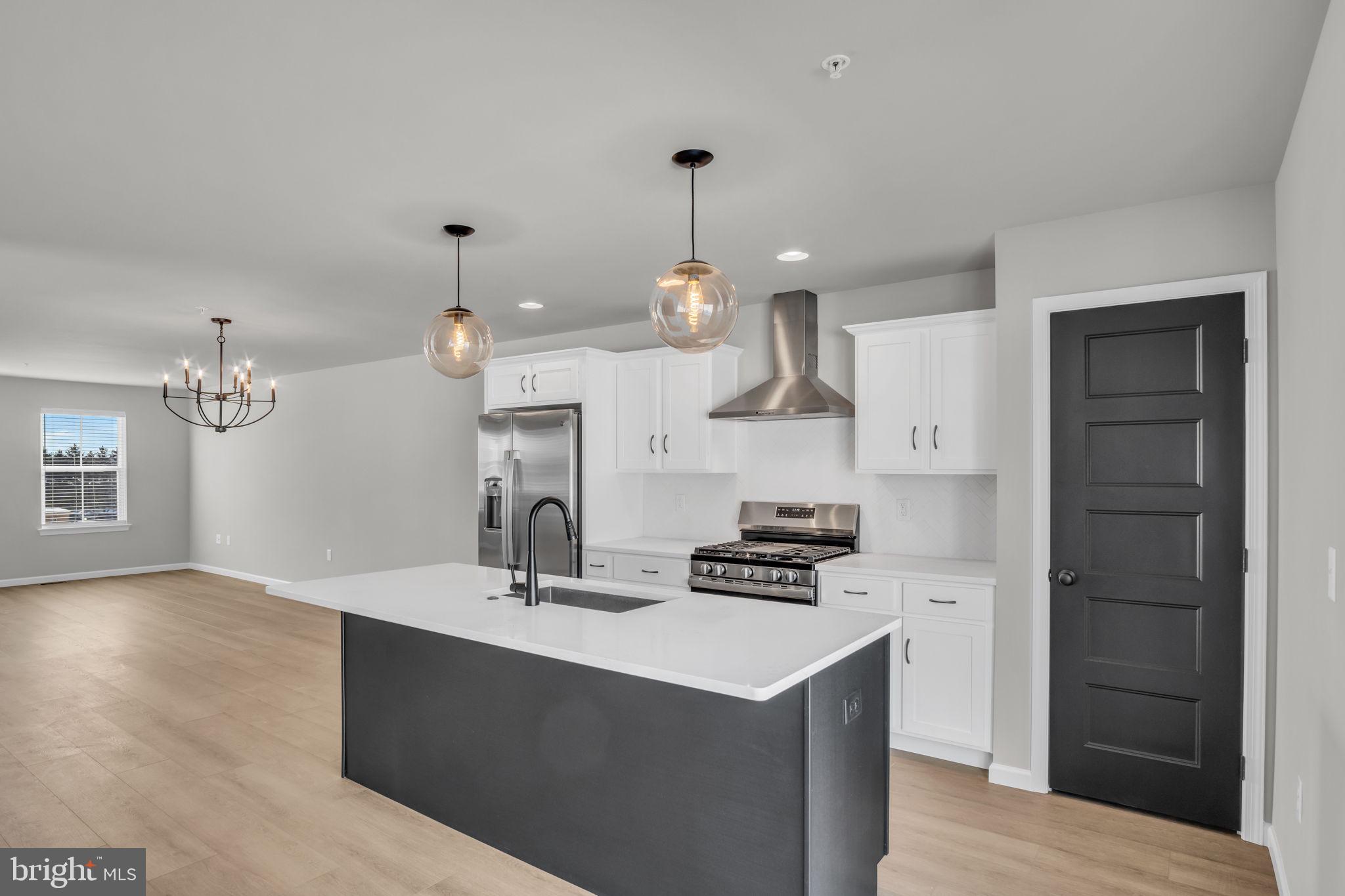 CREEK TERRACE - Residential