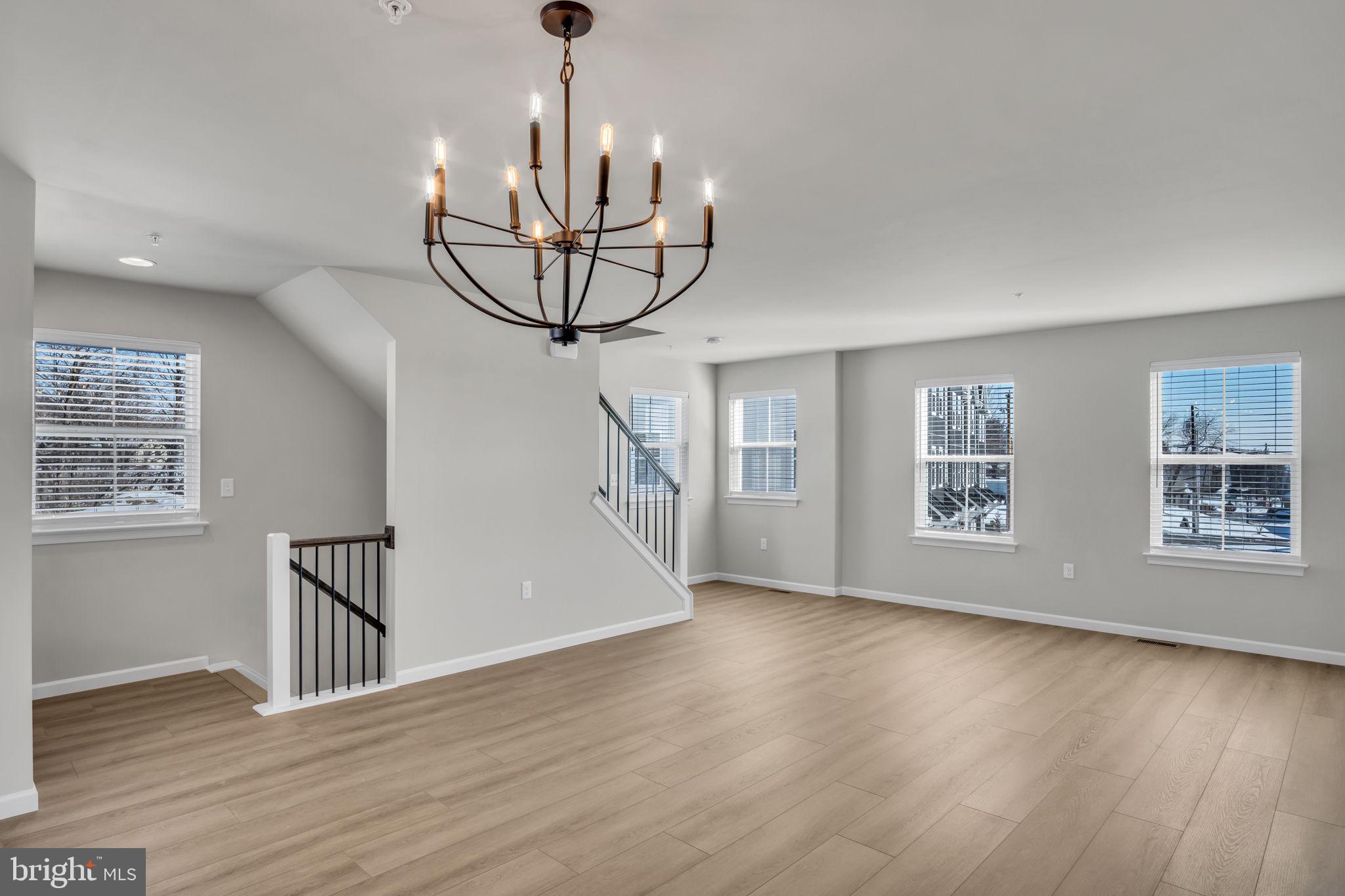 CREEK TERRACE - Residential