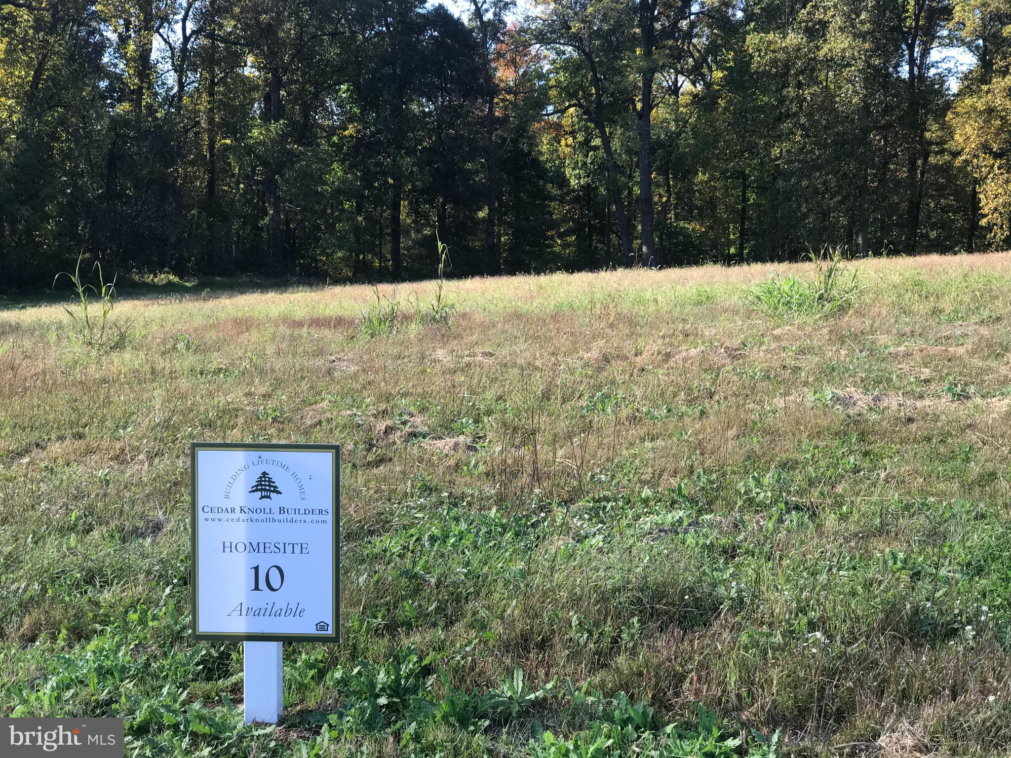 HEDGE APPLE HILL - Residential