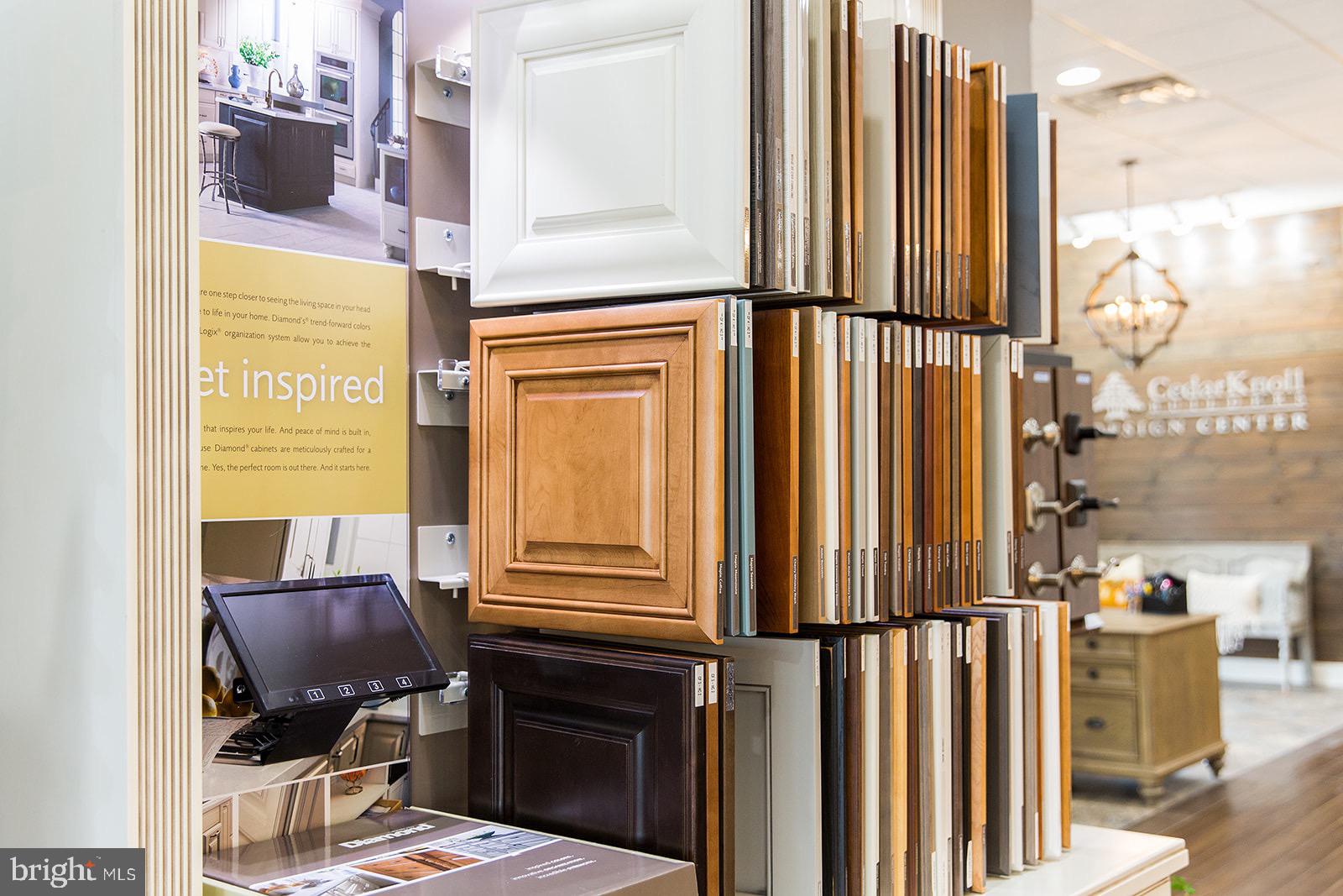 HEDGE APPLE HILL - Residential