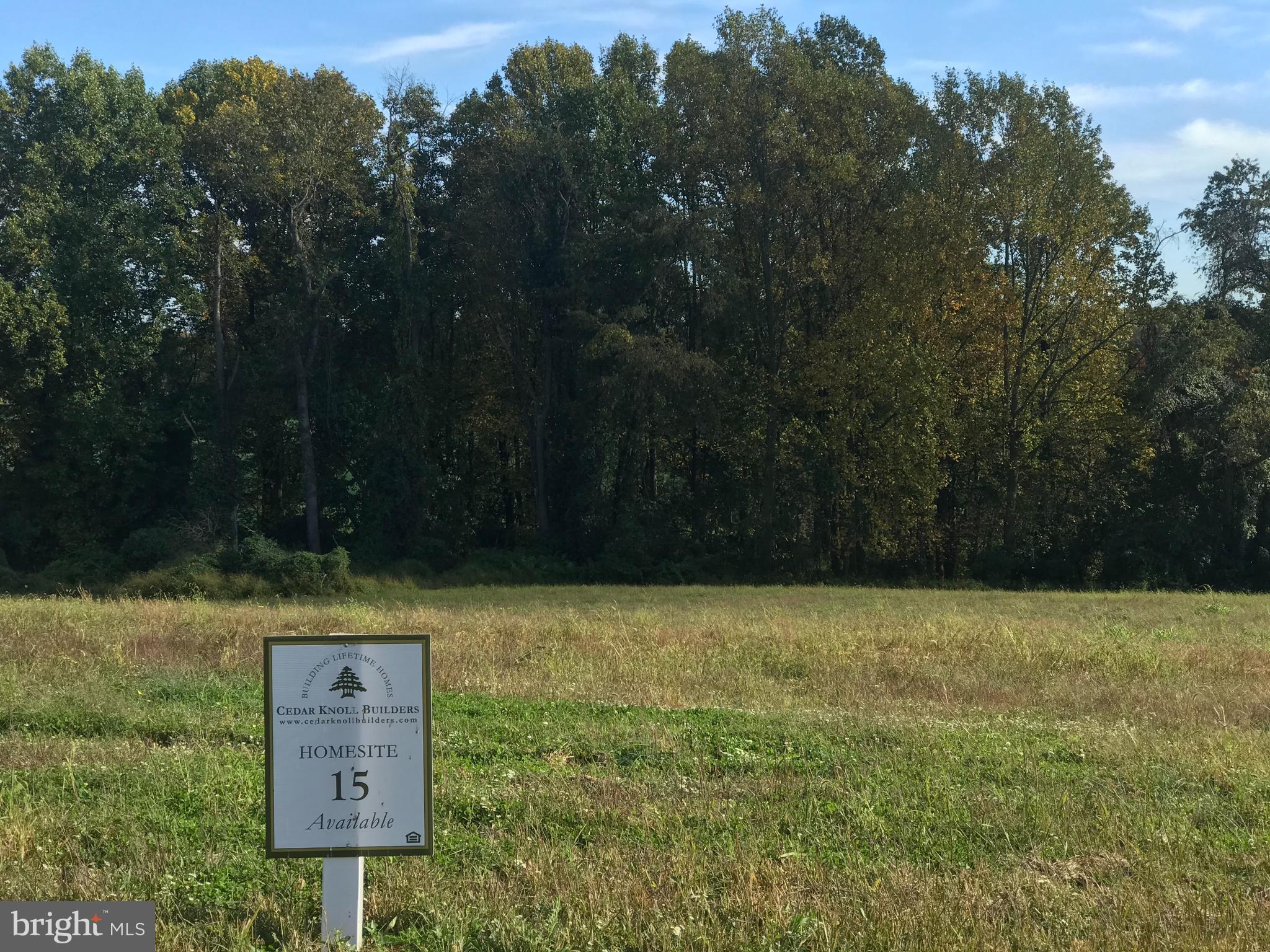 HEDGE APPLE HILL - Residential