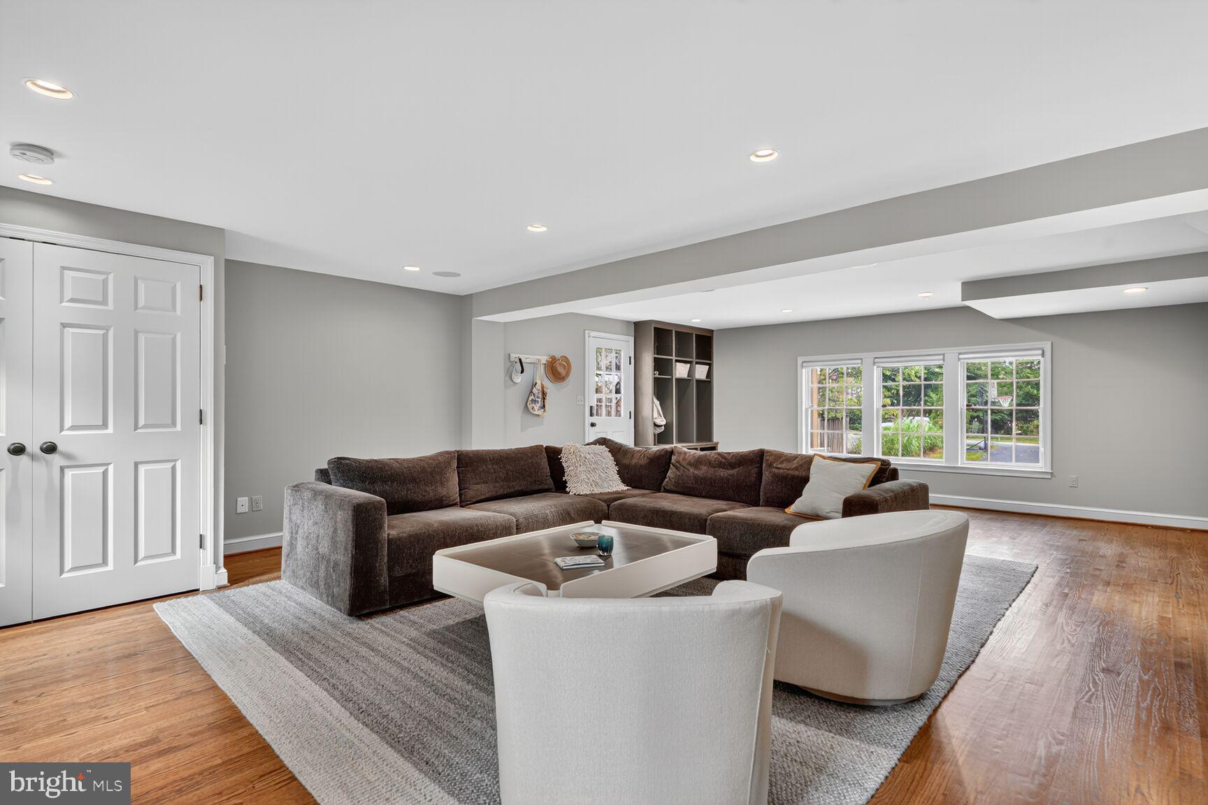 AZALEA ACRES - Residential