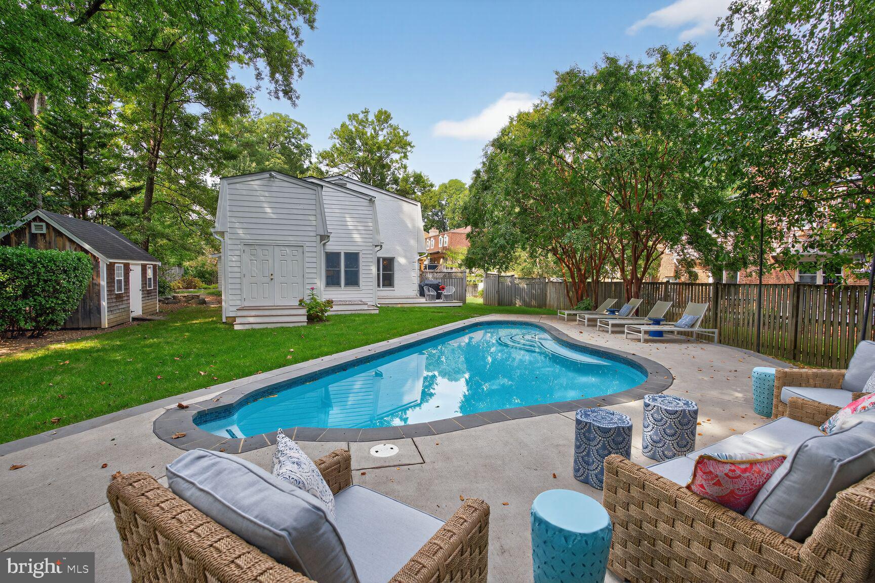 AZALEA ACRES - Residential