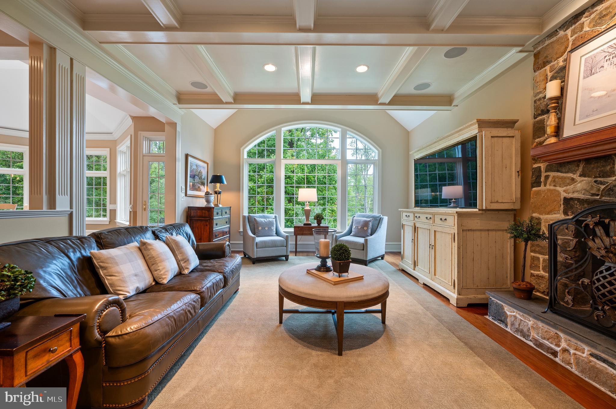 SPRING MEADOW FARM - Residential