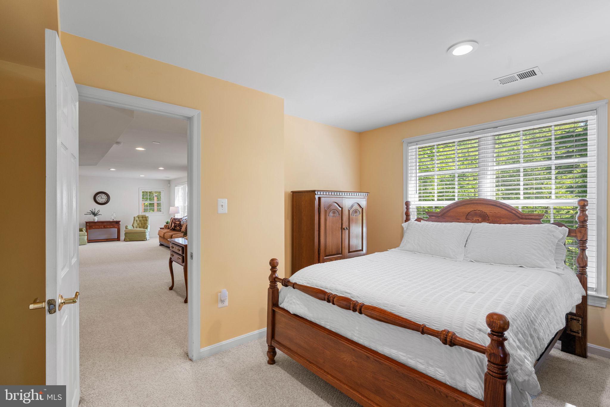POHICK ESTATES - Residential