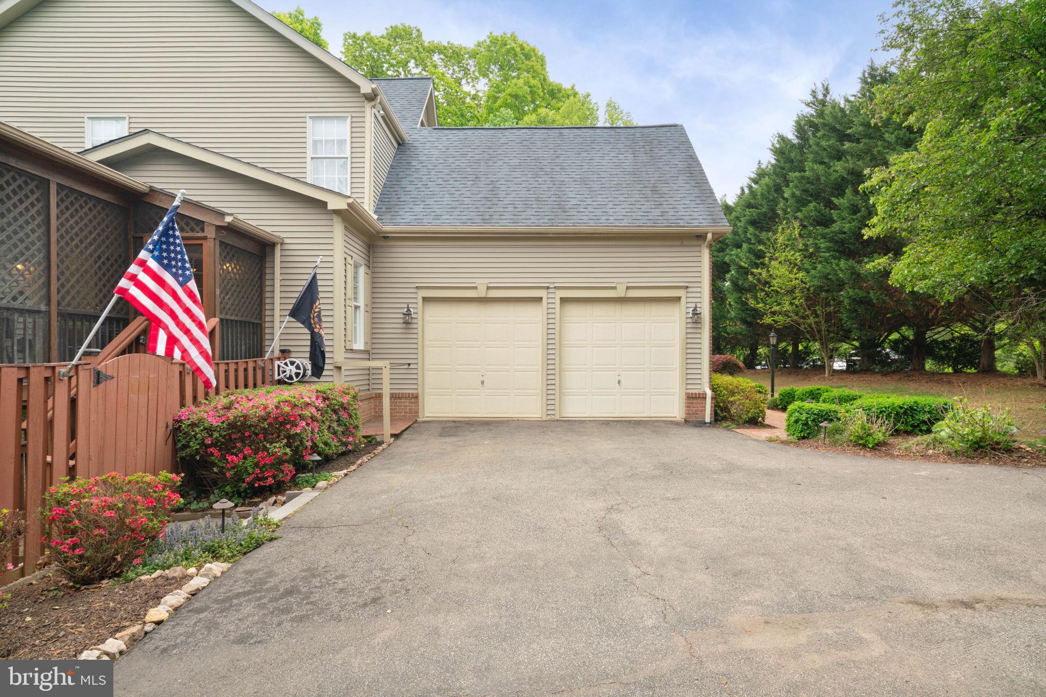 POHICK ESTATES - Residential