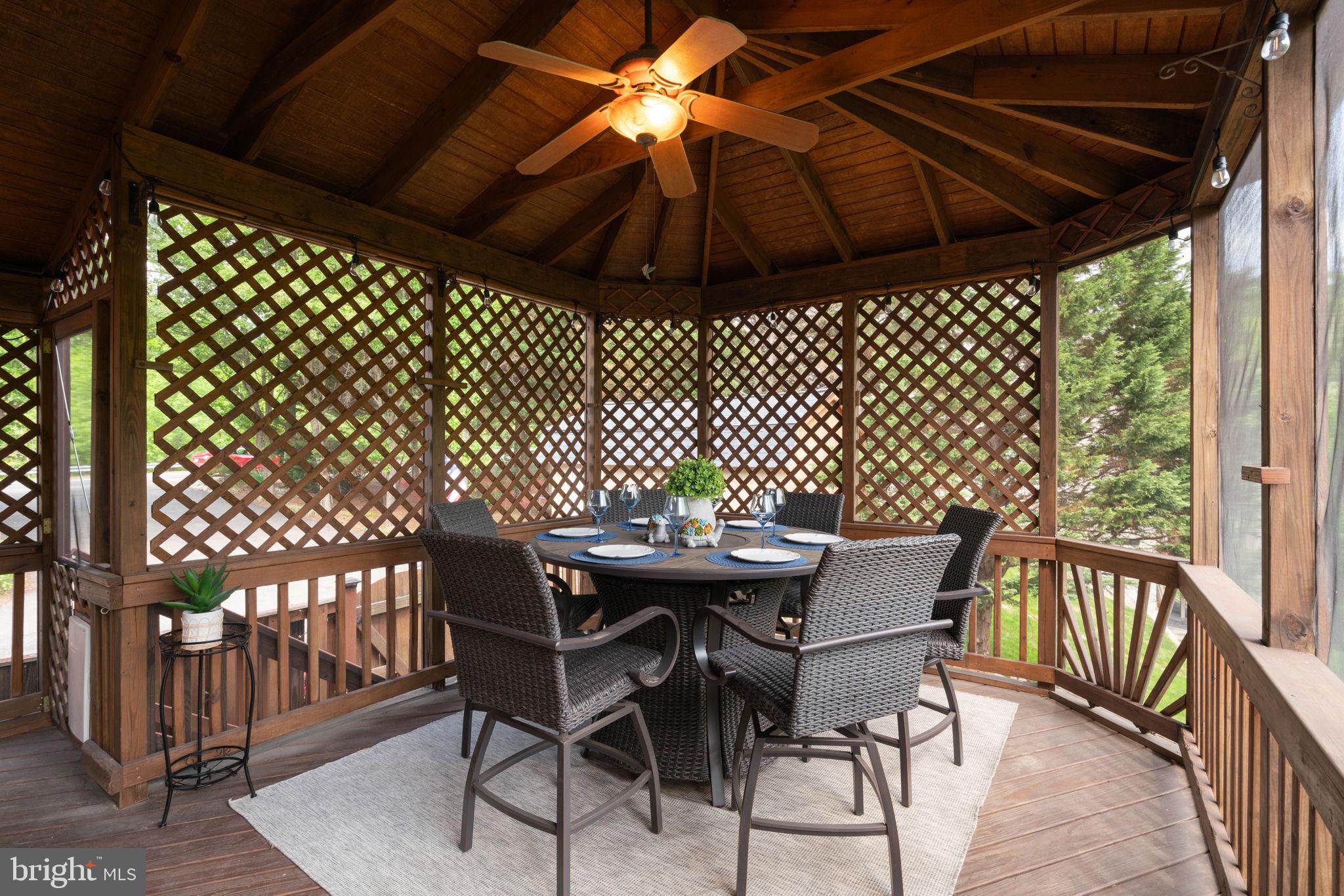POHICK ESTATES - Residential
