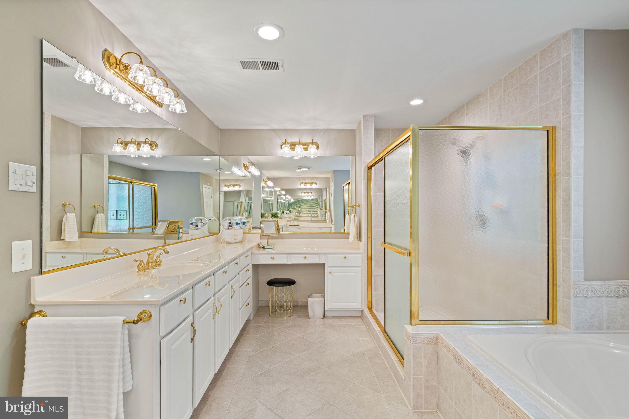 POHICK ESTATES - Residential