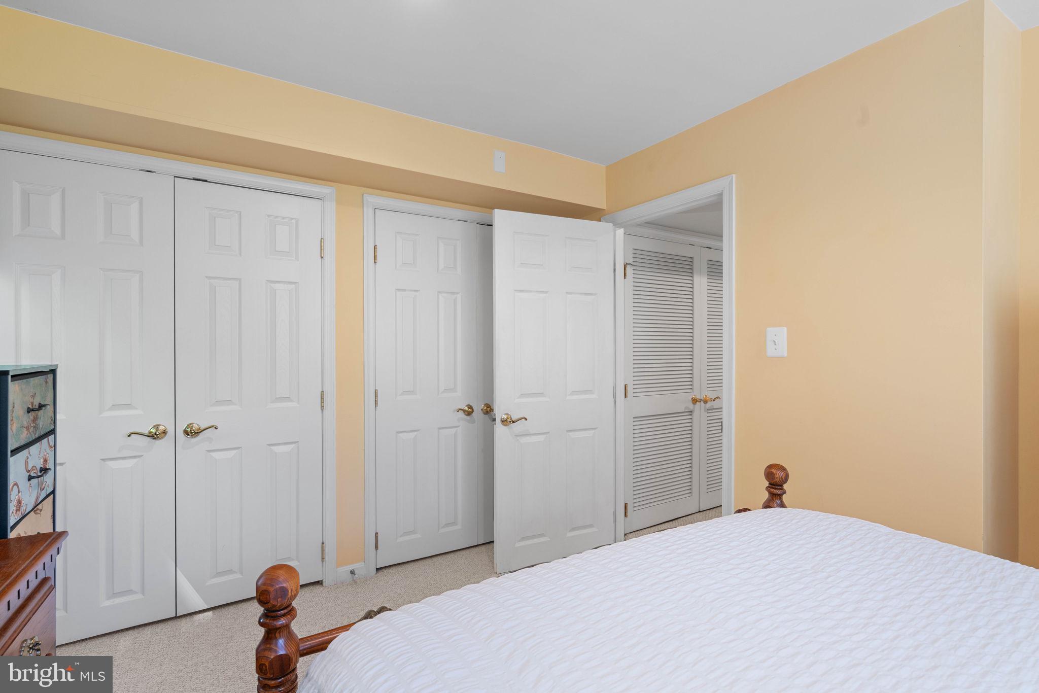 POHICK ESTATES - Residential