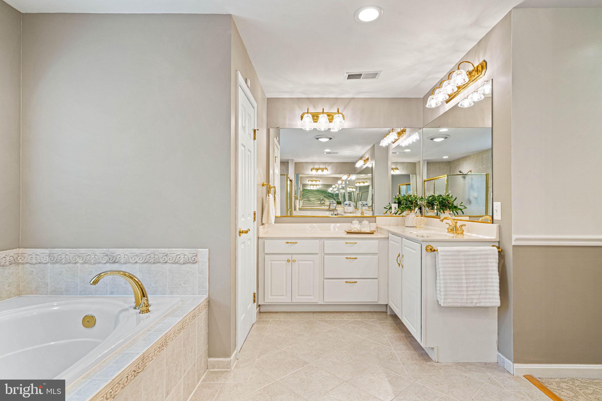 POHICK ESTATES - Residential