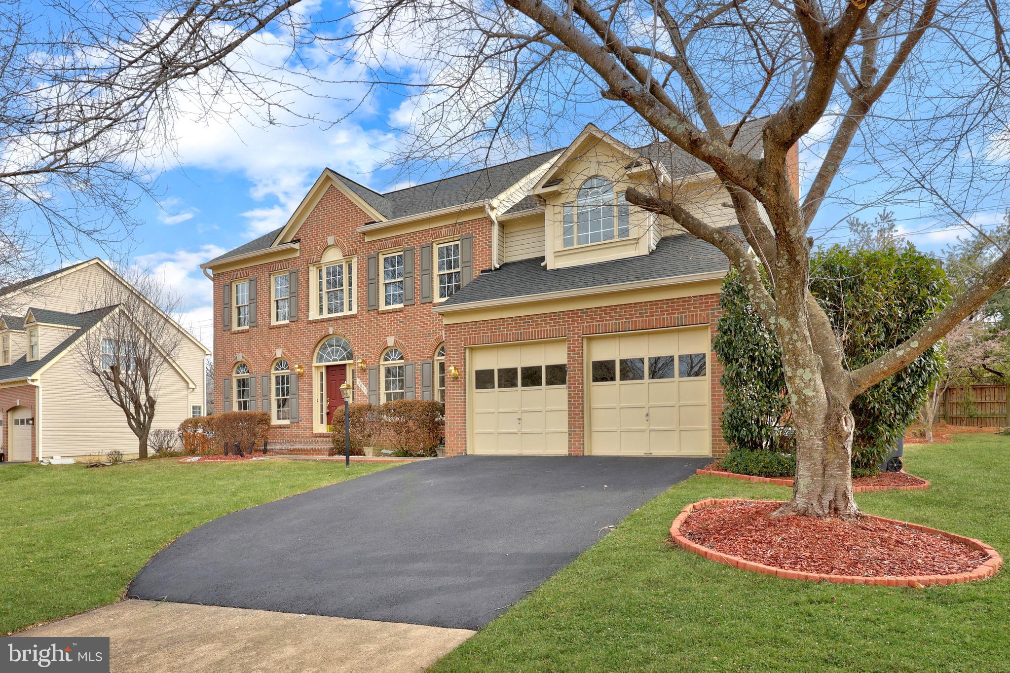 3011 JONQUILLA COURT