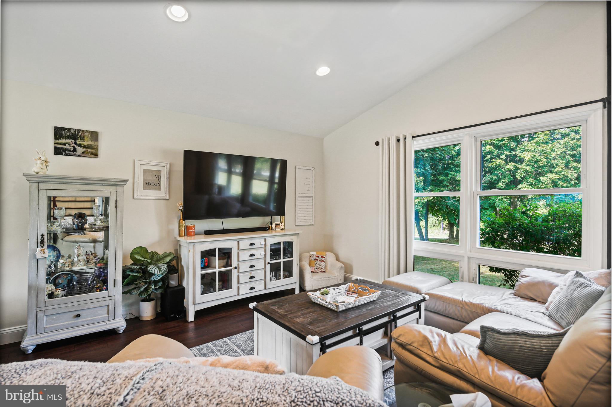 FREELAND - Residential