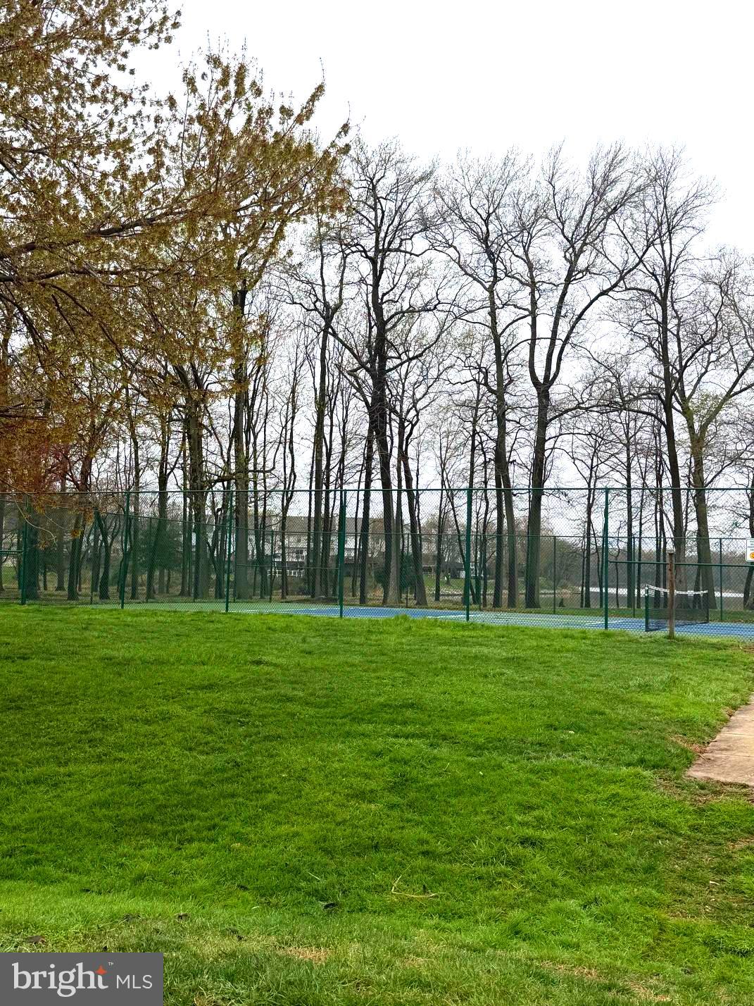 STONEY BEACH - Residential