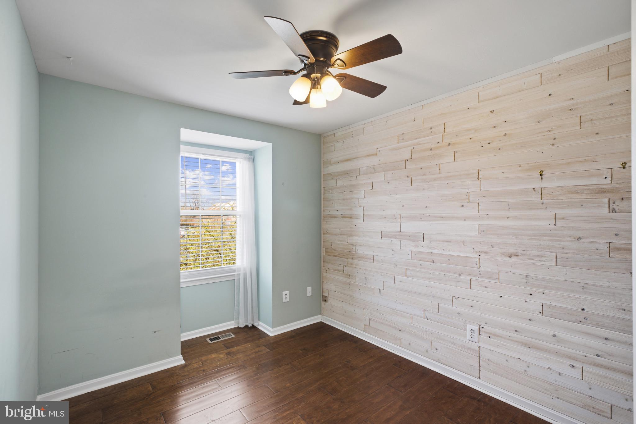 STONEY BEACH - Residential